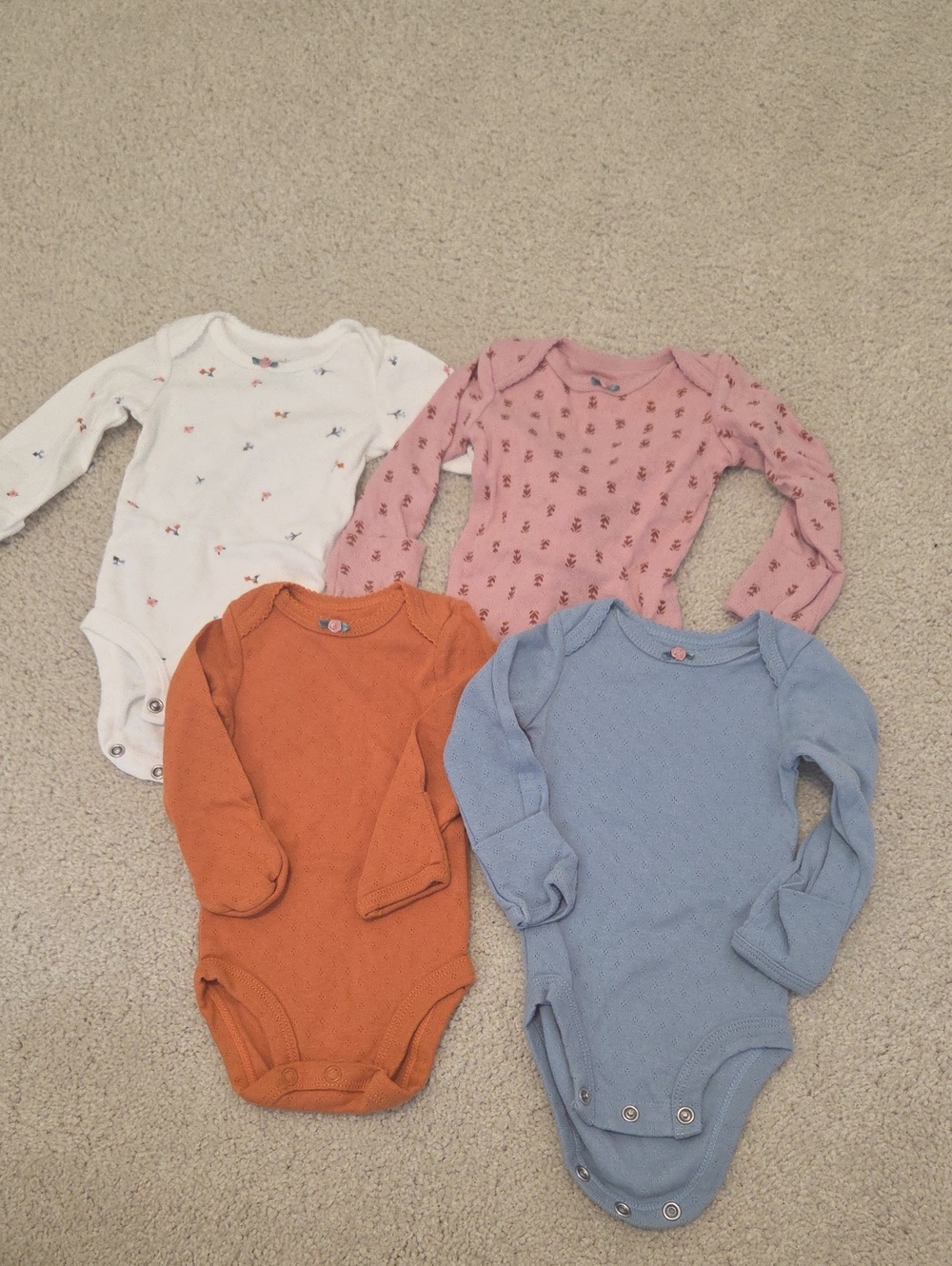 Newborn Bodysuits With Cuffs